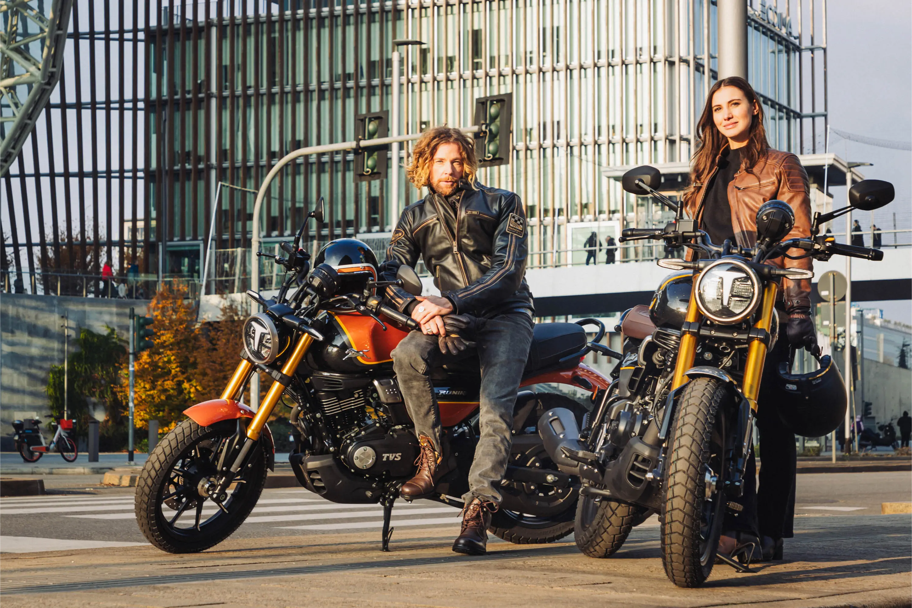 Primavera, libertà e stile: riscopri il piacere della guida con TVS Ronin 250